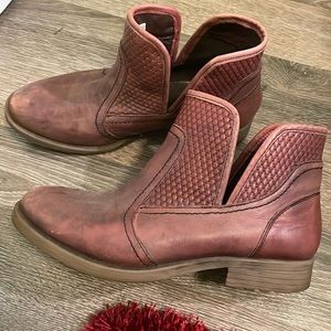 Roan burgundy leather boots